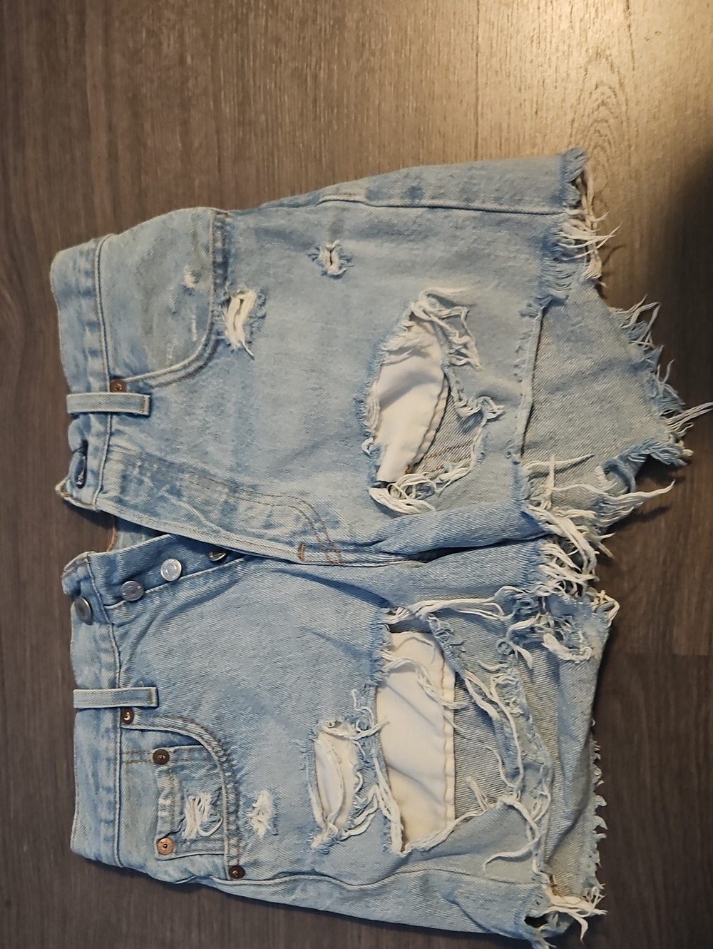 Size 24 Levi Distressed Women’s Denim Shorts